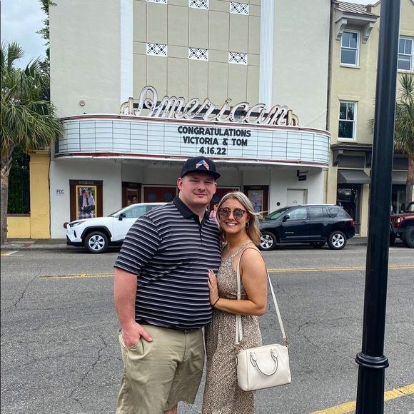 Hi friends!! Welcome to my closet ππ»π - Picture 2 of 5